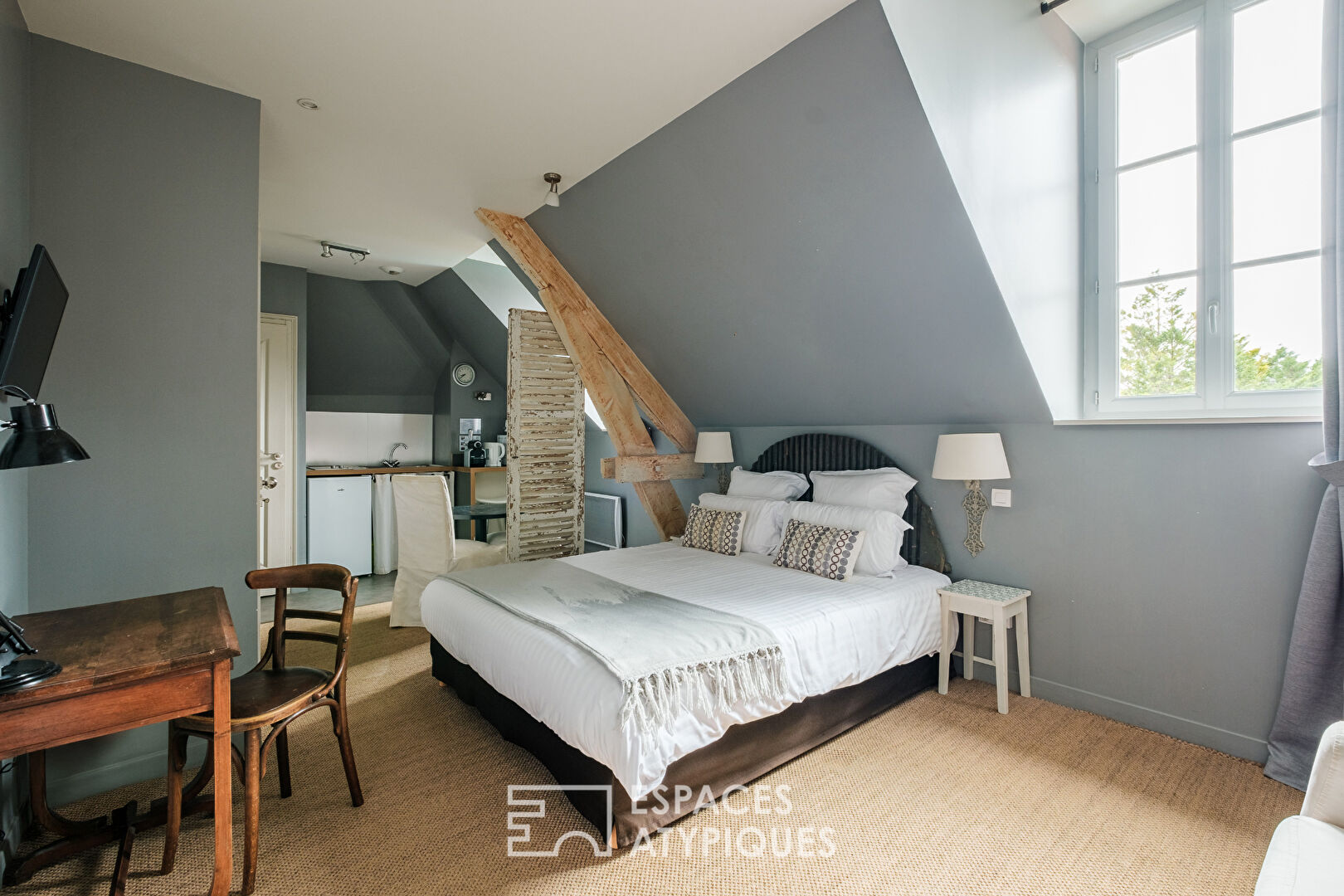 Elegance and refinement in the center of Niort