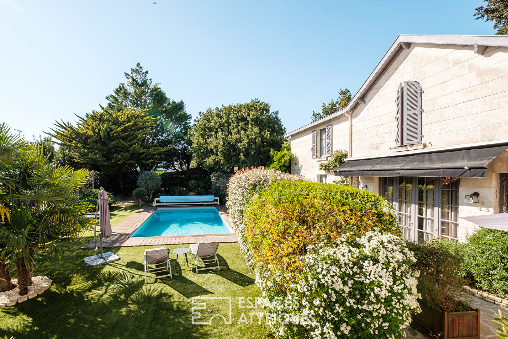Elegance and refinement in the center of Niort