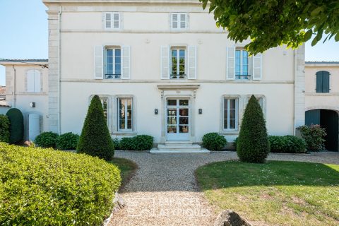 Maison de maître en coeur de village