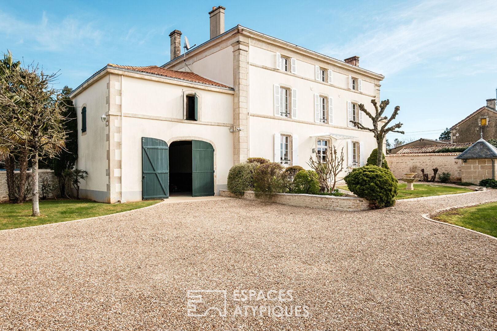 Maison de maître en coeur de village