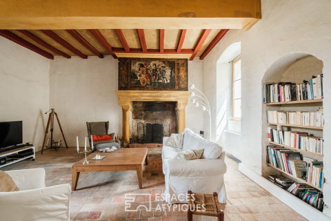 House of character and history in the heart of Thouars