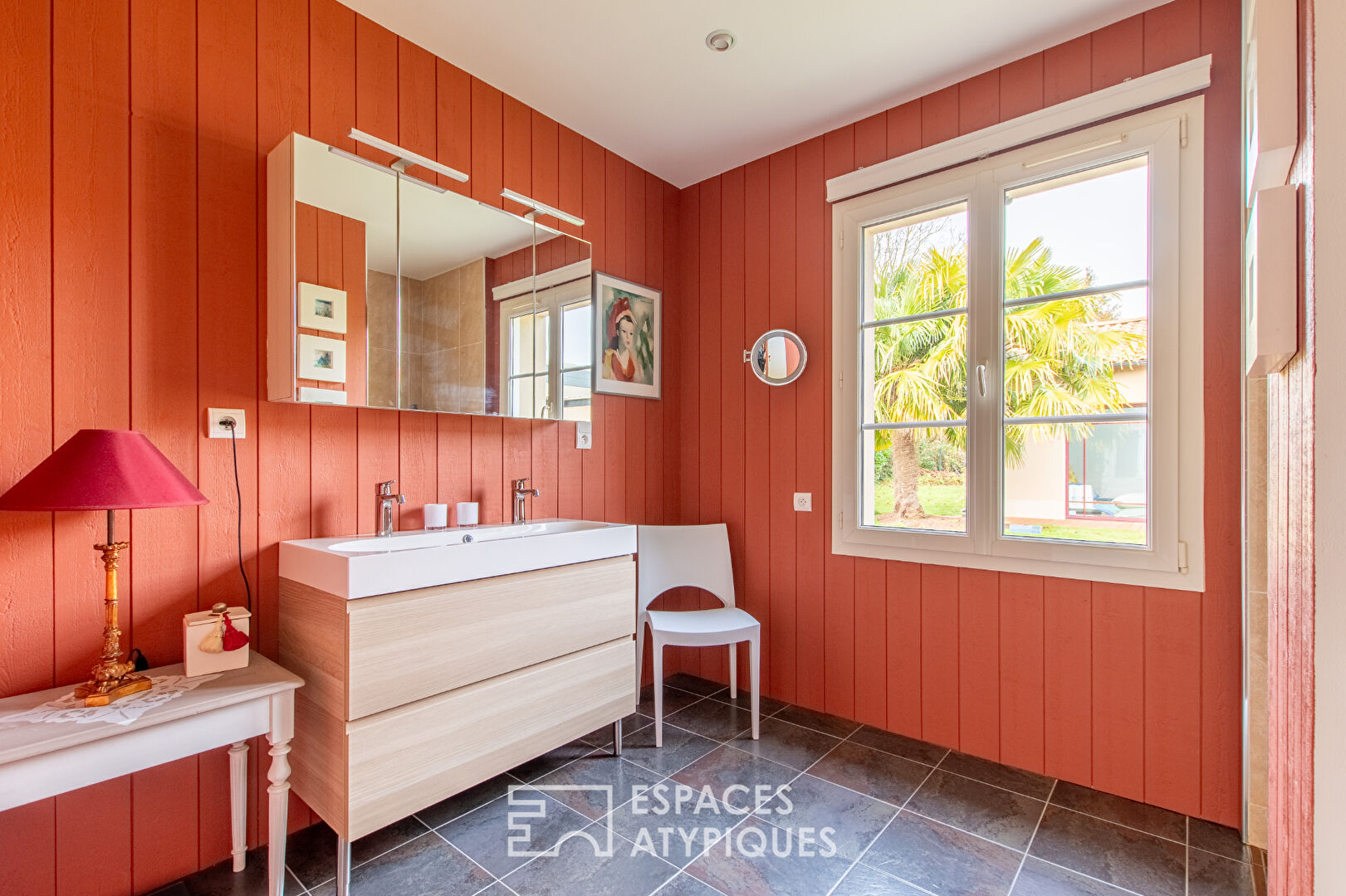 Single storey opening onto garden, terrace and indoor swimming pool