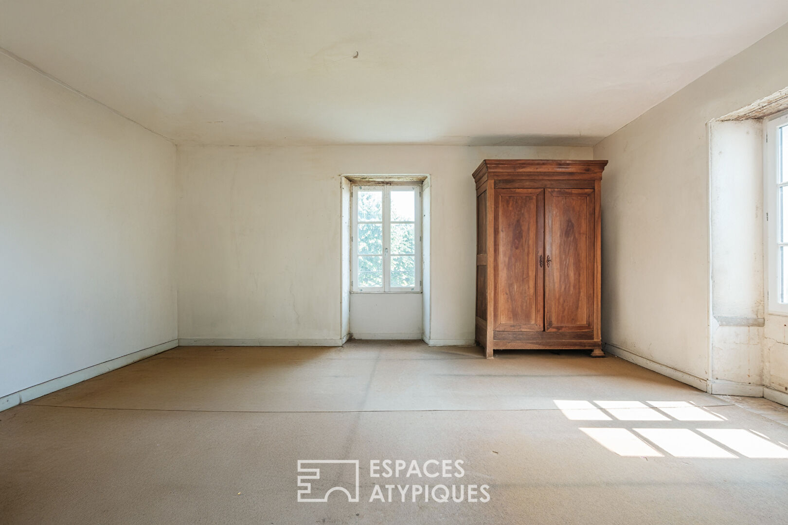 Demeure à restaurer avec logement indépendant et jardin