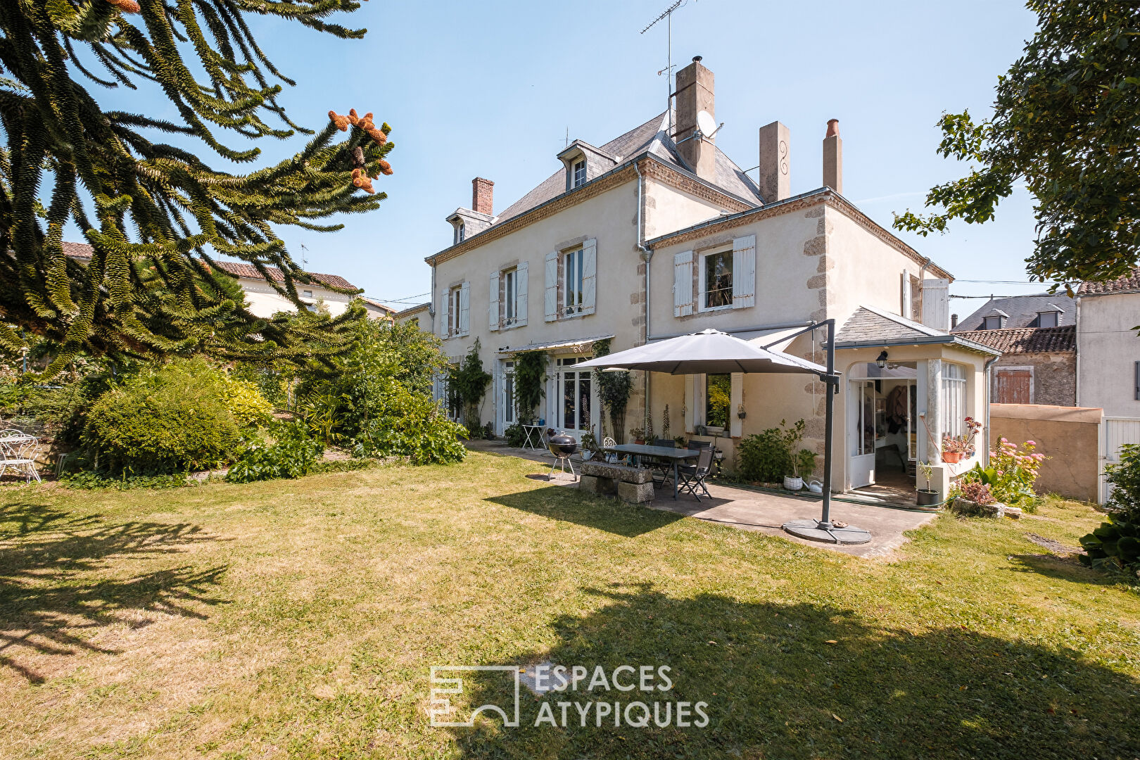 Timeless elegance in the heart of Parthenay