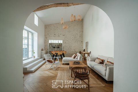 Maison de charme rénovée avec studio indépendant et piscine au coeur de la nature