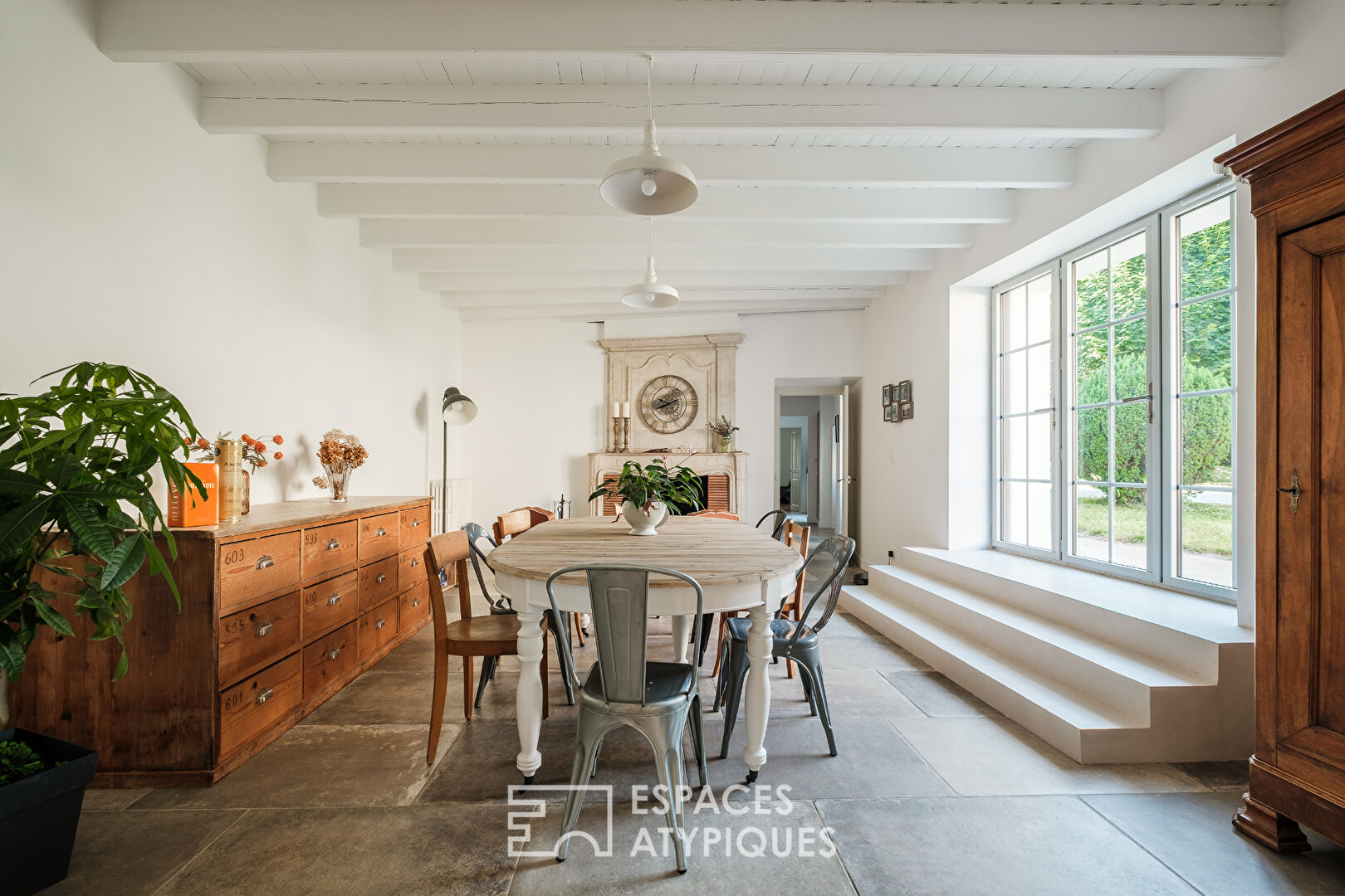 Maison de charme rénovée avec studio indépendant et piscine au coeur de la nature