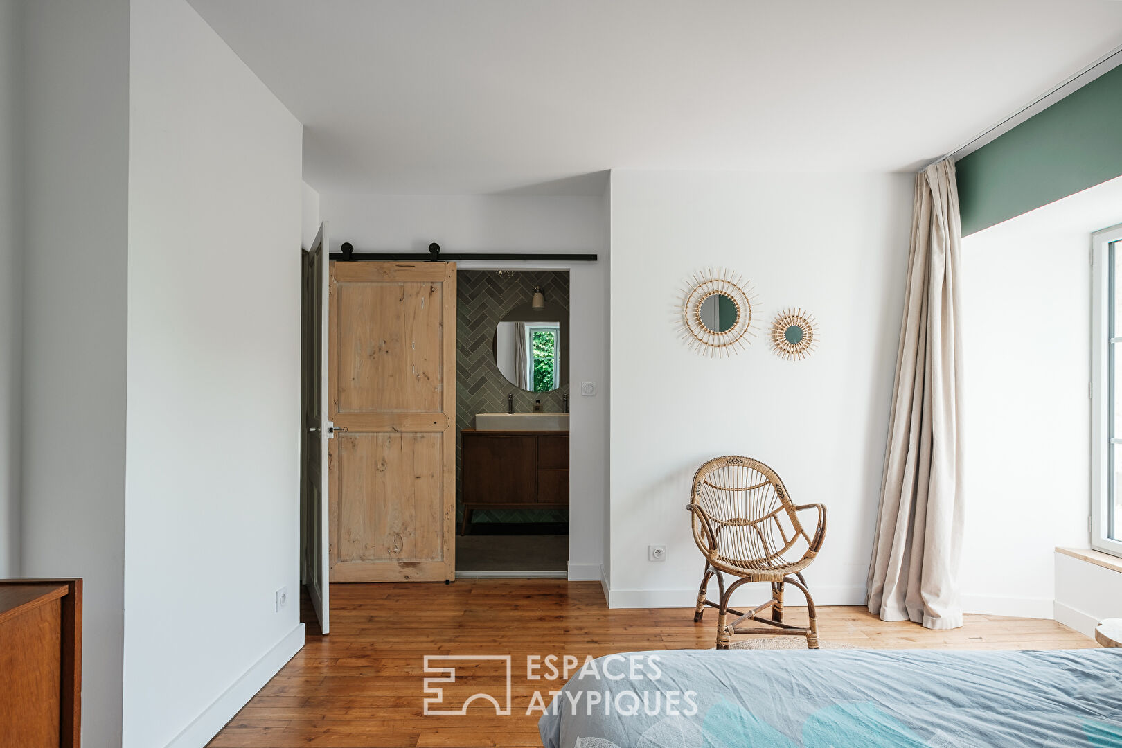 Maison de charme rénovée avec studio indépendant et piscine au coeur de la nature