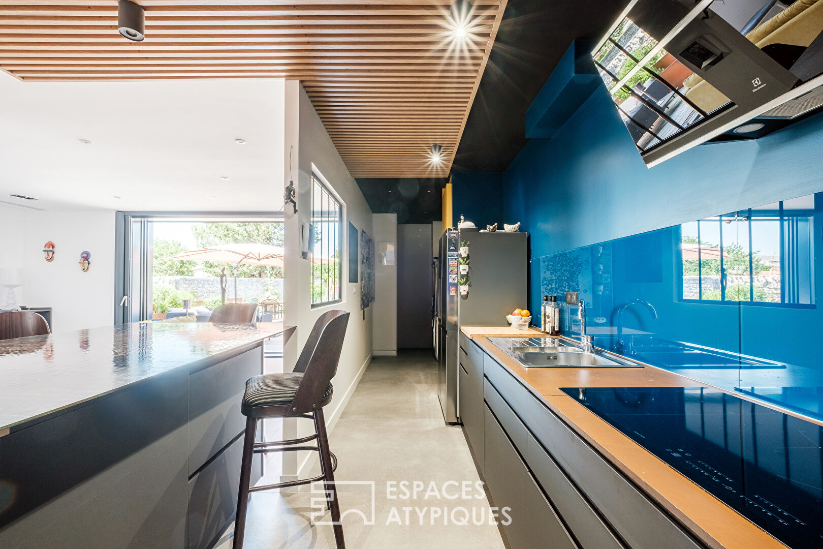 Charming house: between design and nature along the Sèvre Niortaise