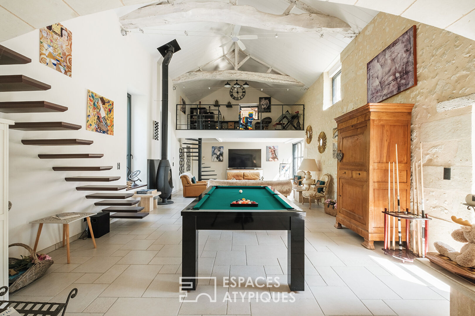 Renovated character property and its landscaped park