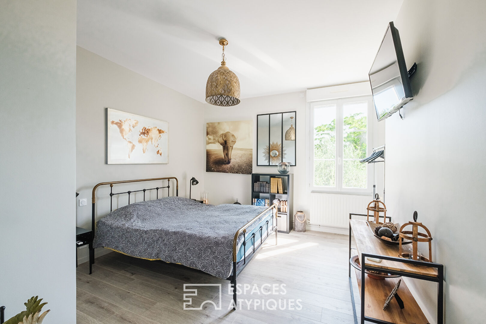 Renovated character property and its landscaped park