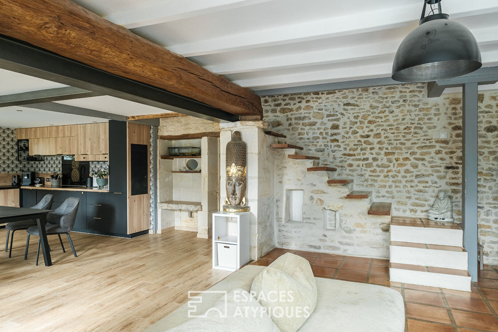 Family home with equestrian facilities