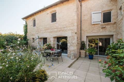 Maison du XVe siècle et son jardin poétique