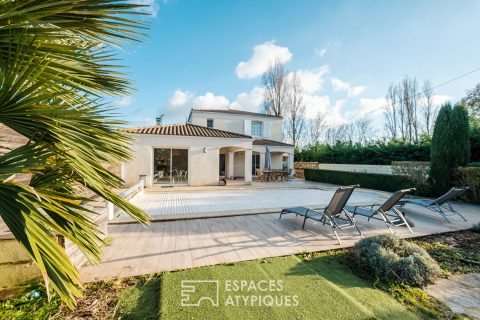 Maison familiale entre luminosité et charme près de Magné