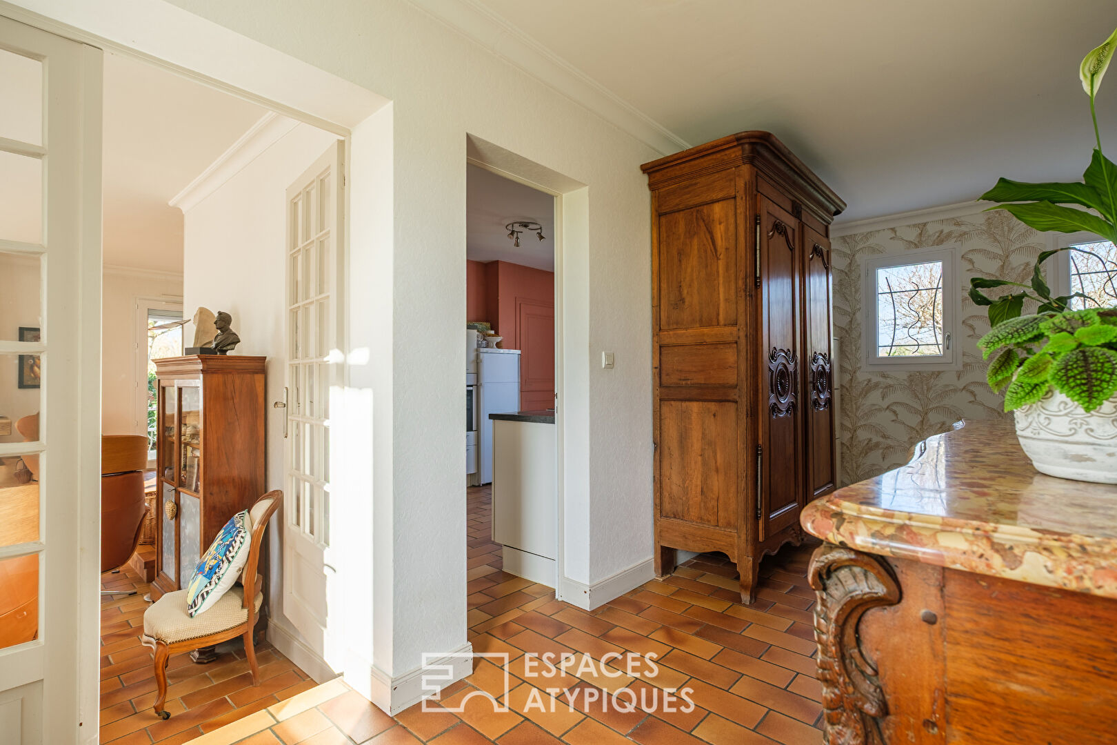 Maison au charme bucolique, et au plain-pied rythmé aux portes de Niort