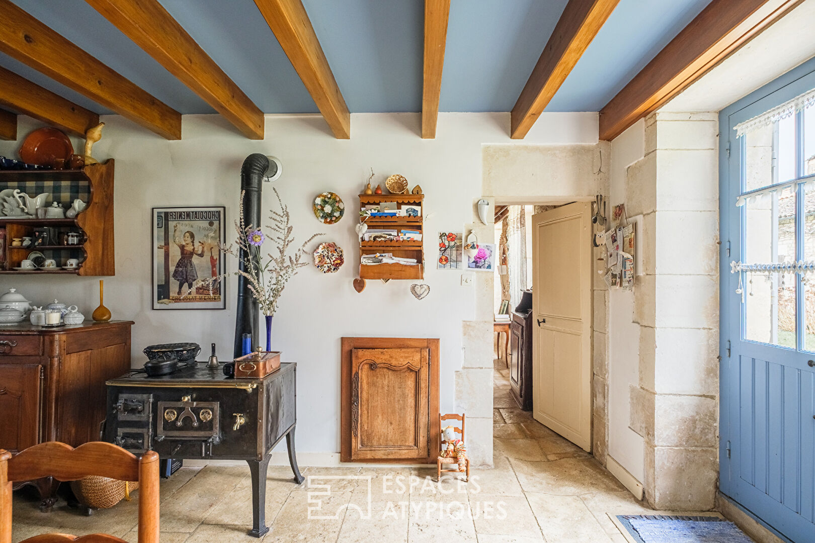 Maison en pierre de campagne au charme intemporel et au fort potentiel