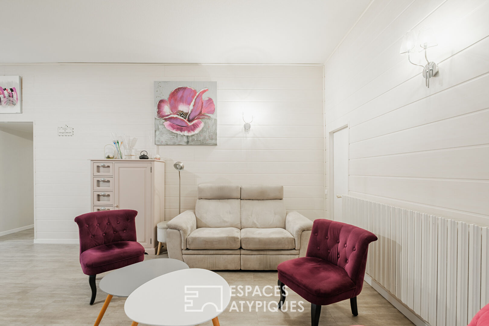 Logis médiéval à restaurer et ses deux logements rénovés