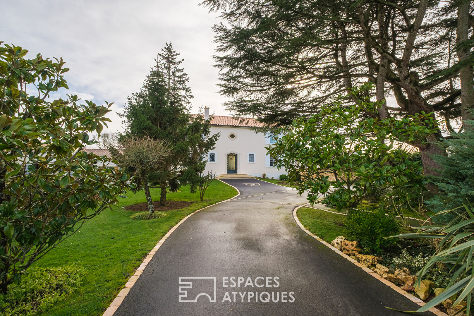 Villa lumineuse au calme urbain, en seconde ligne de la Sèvre
