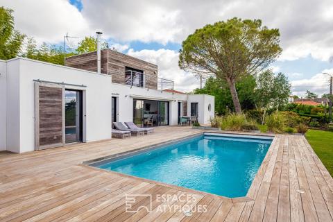 Contemporary villa with a view