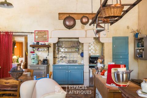 Maison classée Monument Historique et son logement indépendant dans un village de patrimoine