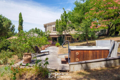 Propriété en pierre au charme provençal dans un écrin de verdure
