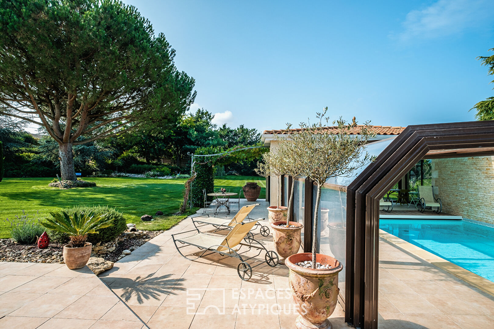 Villa d’architecte au cadre enchanteur