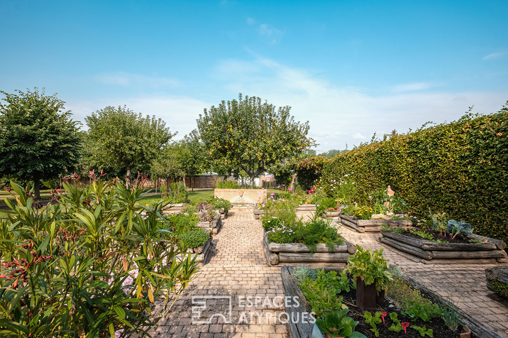 Villa d’architecte au cadre enchanteur