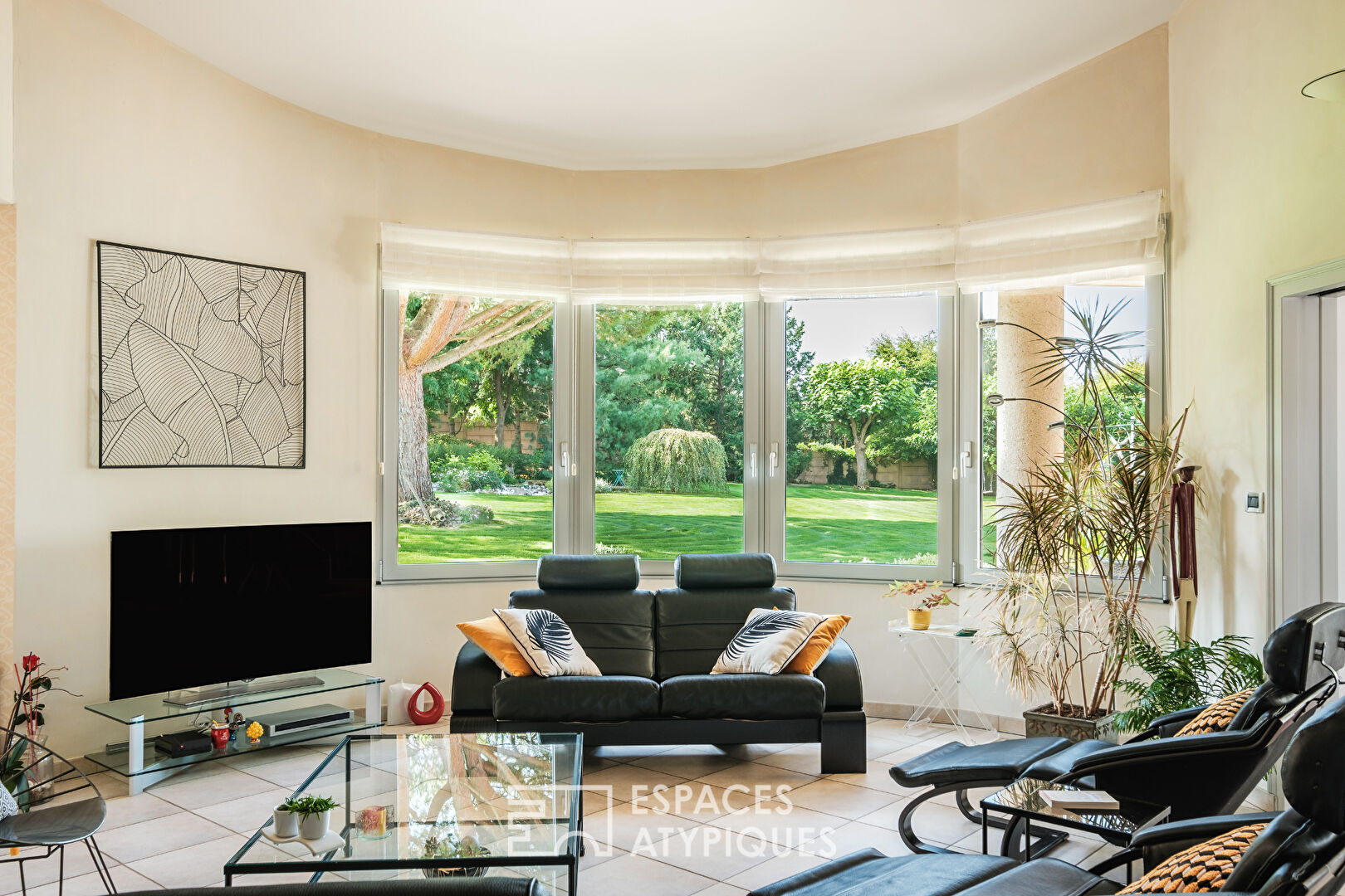 Villa d’architecte au cadre enchanteur