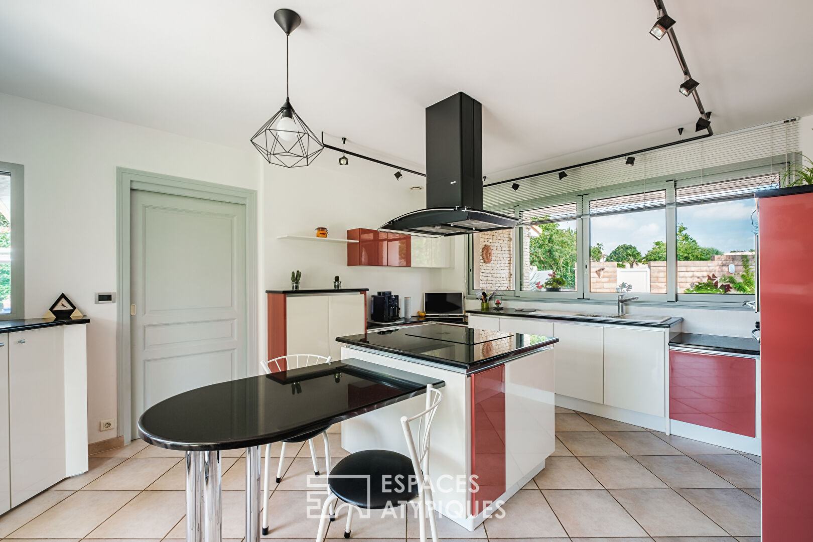 Villa d’architecte au cadre enchanteur