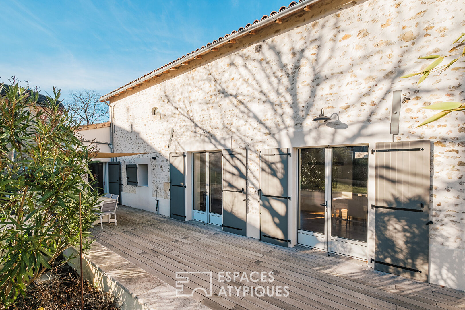 Two houses for this charming Poitevin property