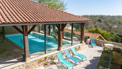 Propriété d’exception avec piscine intérieure et vue imprenable sur les châteaux de Chauvigny