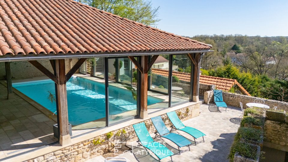 Propriété d'exception avec piscine intérieure et vue imprenable sur les châteaux de Chauvigny