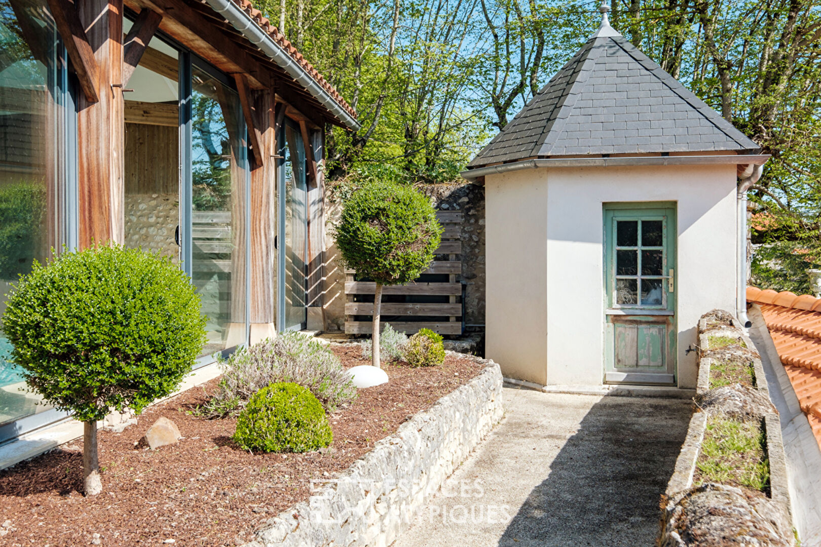 Propriété d’exception avec piscine intérieure et vue imprenable sur les châteaux de Chauvigny
