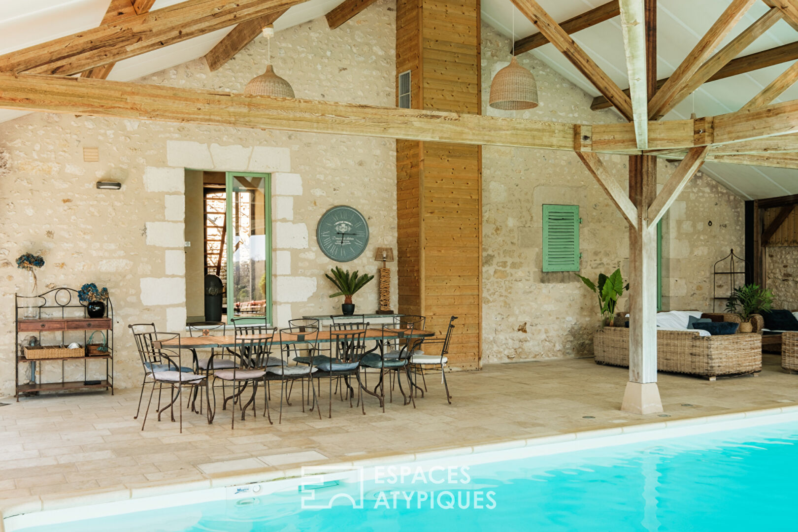 Propriété d’exception avec piscine intérieure et vue imprenable sur les châteaux de Chauvigny
