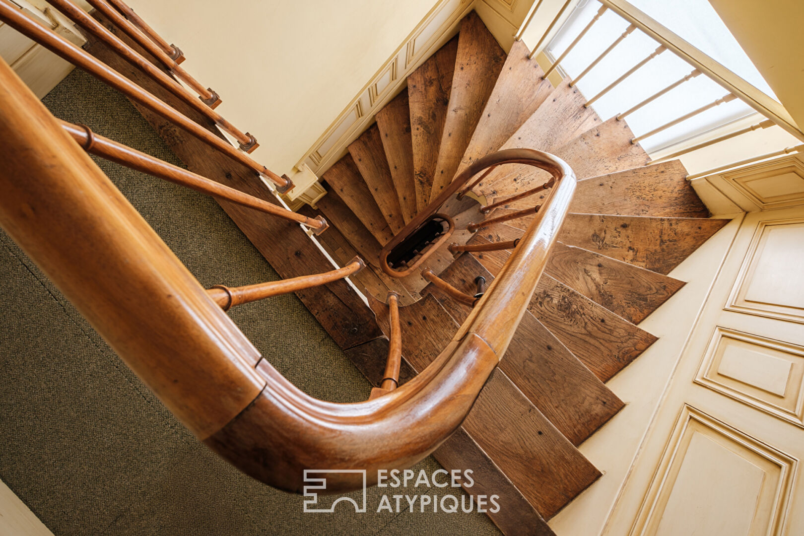 Propriété d’exception avec piscine intérieure et vue imprenable sur les châteaux de Chauvigny