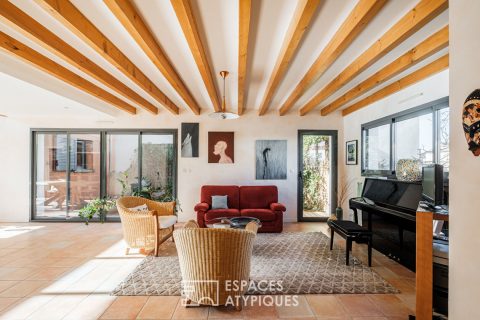 Maison d’architecte avec piscine et patio