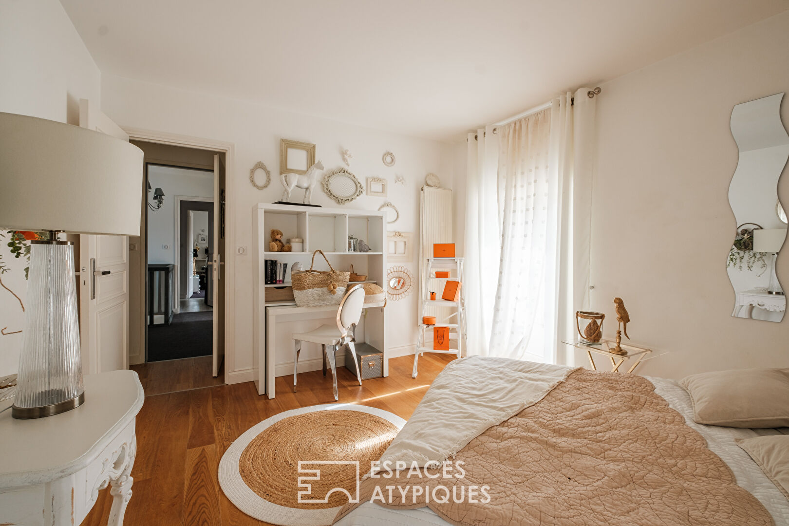 Elégante maison en pierre avec piscine et jacuzzi, aux portes de Poitiers