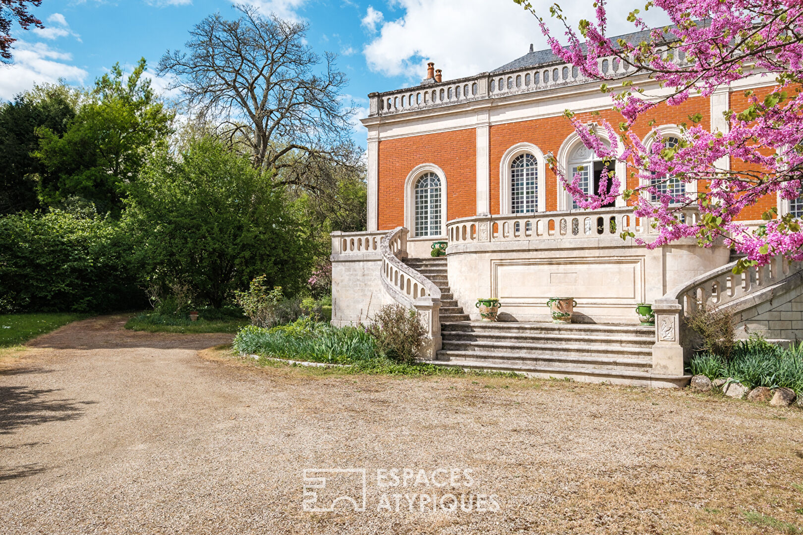 Villa d’inspiration Palladienne avec vue sur Abbaye