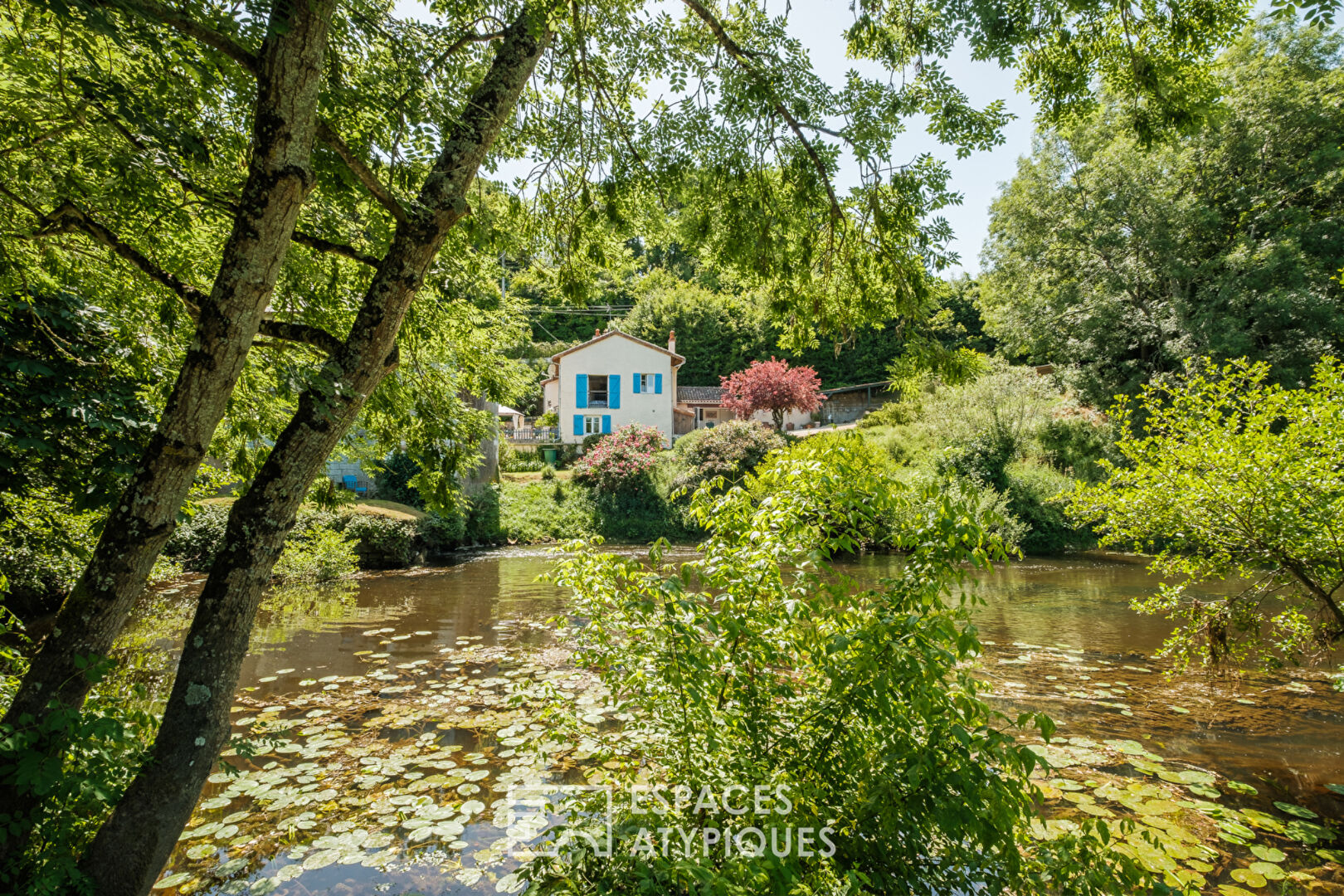 Maison chaleureuse avec vue imprenable sur la Vienne