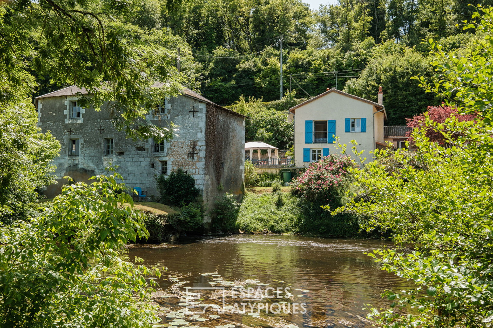 Maison chaleureuse avec vue imprenable sur la Vienne