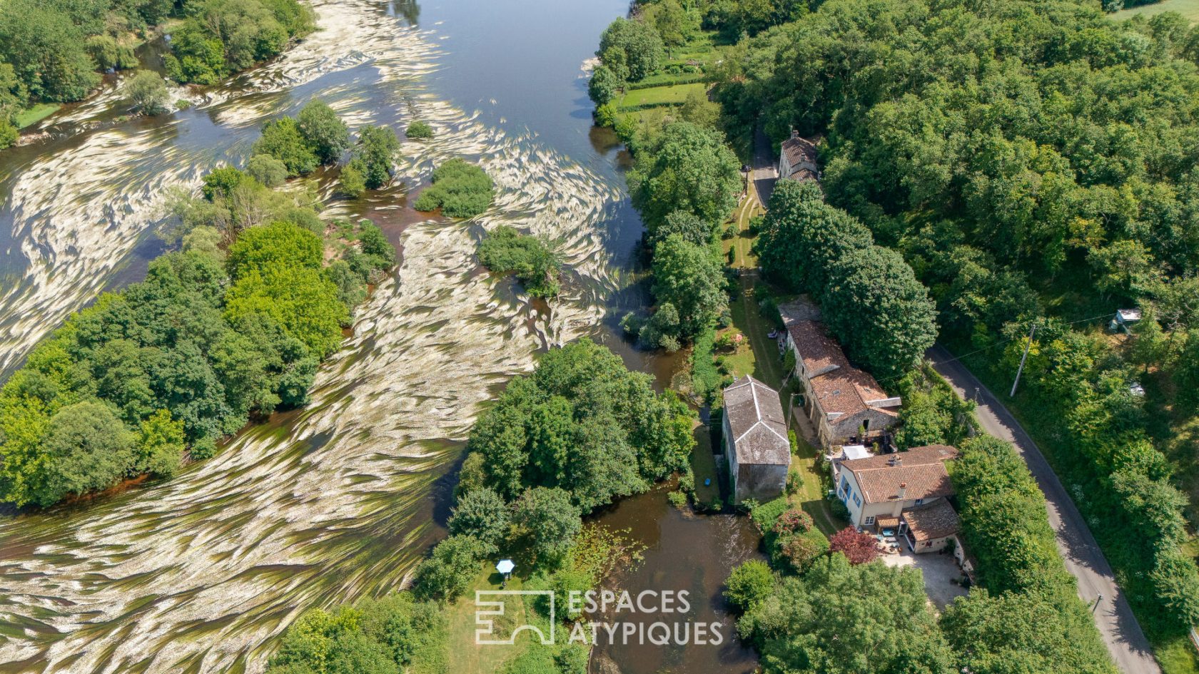 Maison chaleureuse avec vue imprenable sur la Vienne