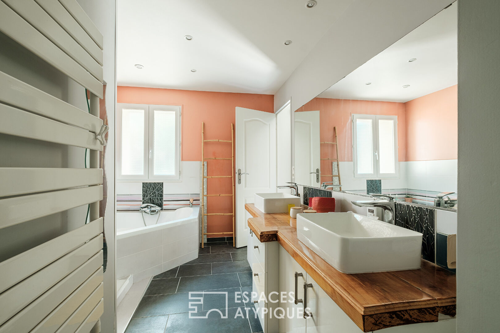Charmante maison familiale en pierre avec piscine