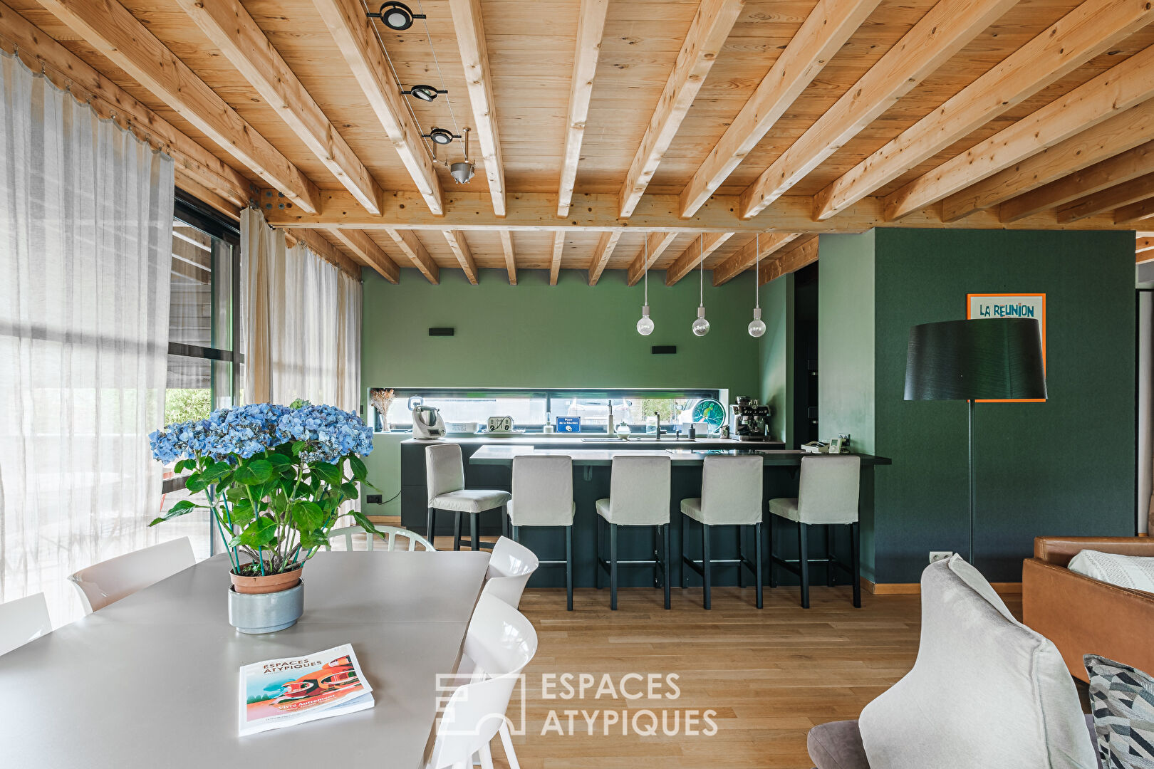 Design épuré aux portes de Poitiers et sa maison d’amis