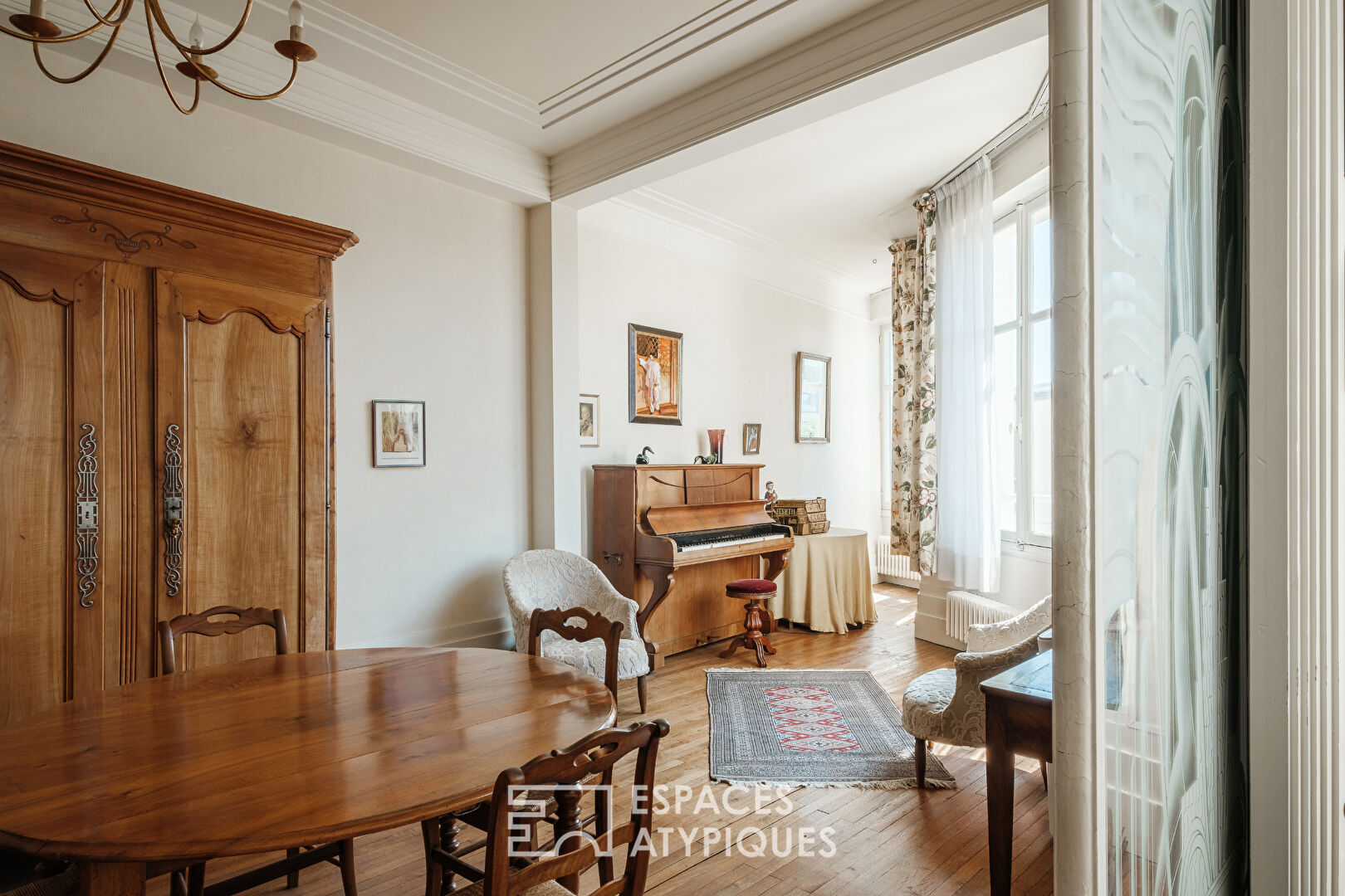 Appartement de caractère dans immeuble Art Déco