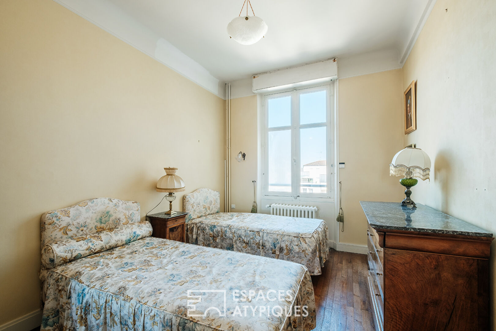 Appartement de caractère dans immeuble Art Déco