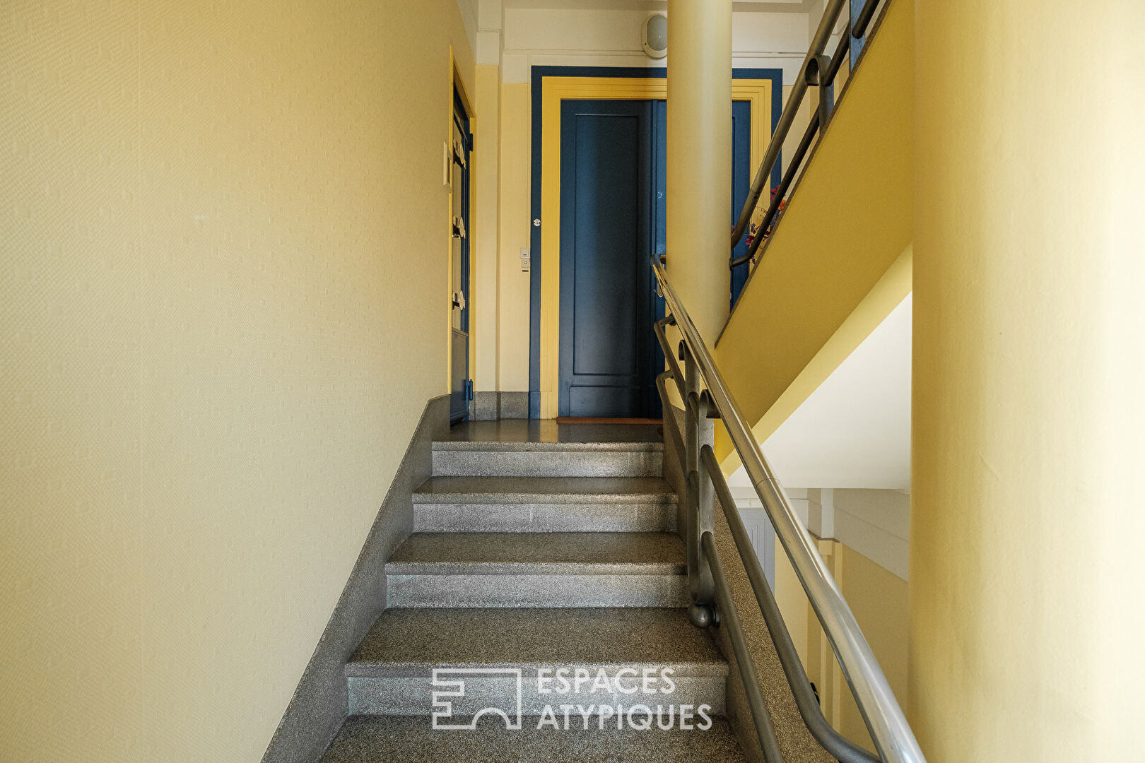 Appartement de caractère dans immeuble Art Déco