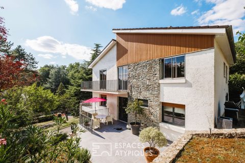 Modernist architect-designed house on the outskirts of Poitiers