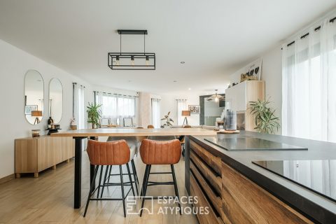 Elégante et spacieuse contemporaine