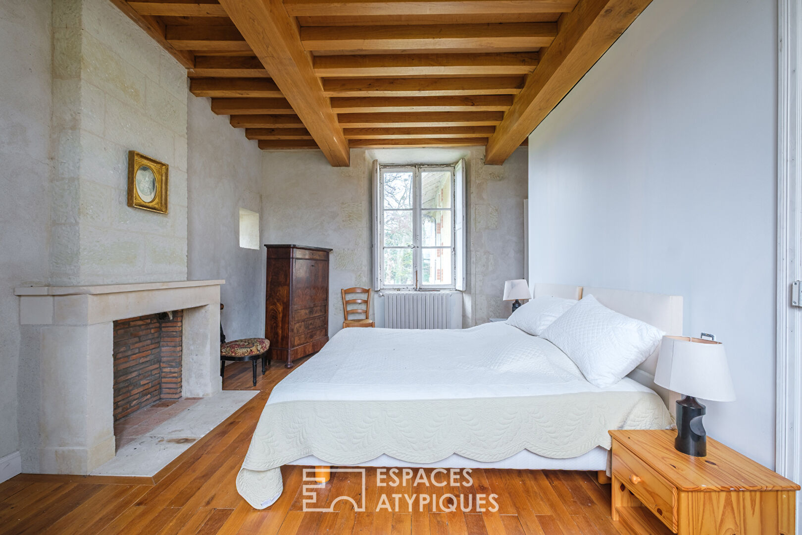 Propriété d&rsquo;exception avec deux maisons et parc au nord de la Vienne