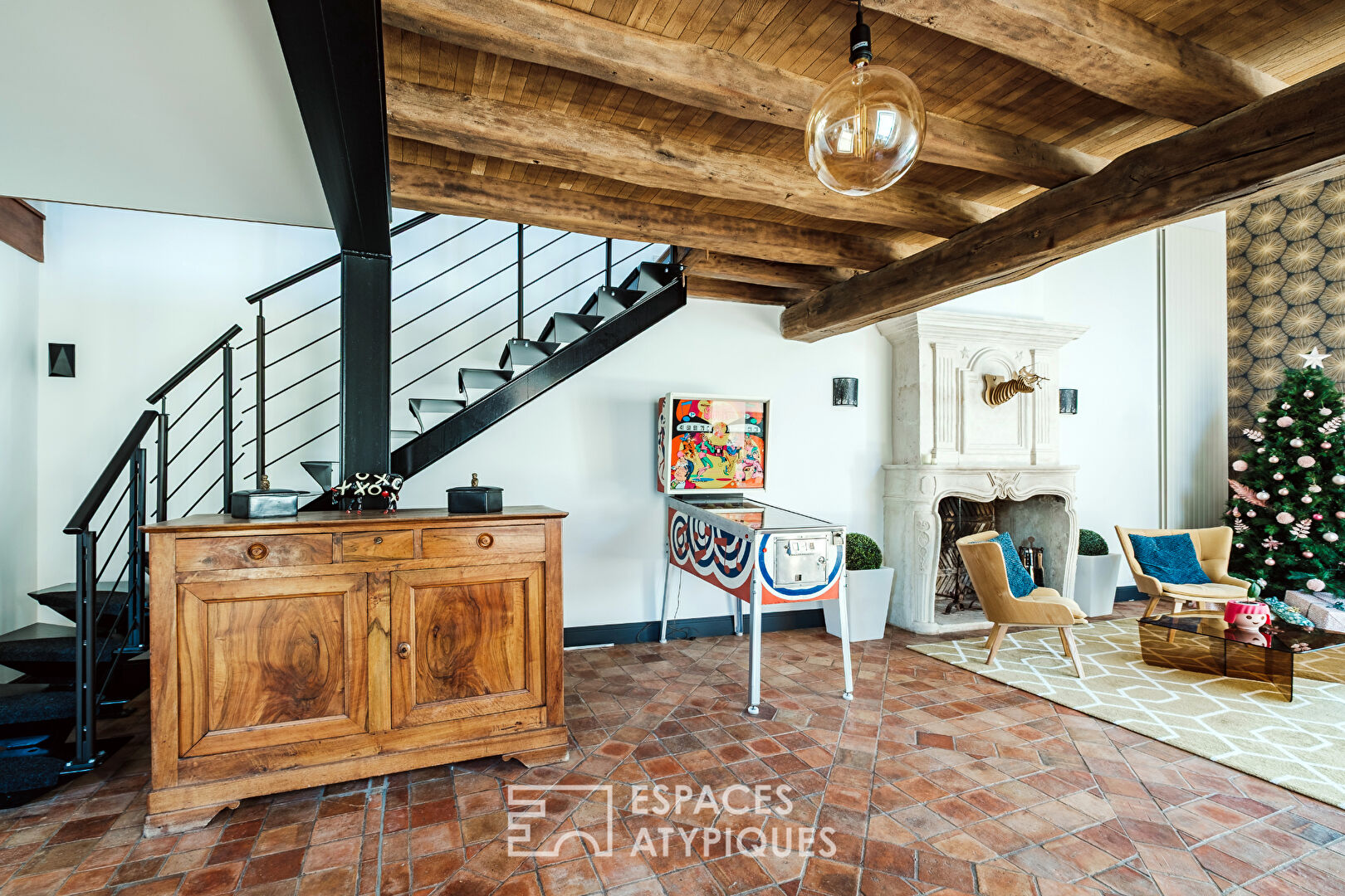 Maison en pierre avec sa rénovation contemporaine, en hyper-centre