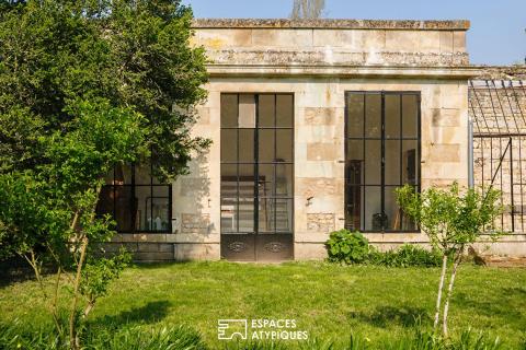 Demeure d&rsquo;exception : aile de château et son orangerie, au bord de la Vienne